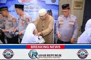 Wujud Peduli Sesama, Humas Polri Berikan Tali Asih Kepada 100 Anak Yatim pada Khatanan HUT Ke-74